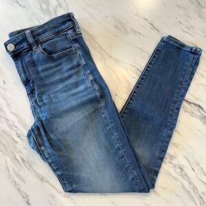 American Eagle Women's Size 8 Regular Next Level Stretch High Rise Jegging Jeans